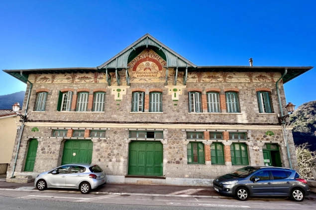 image  Réhabilitation d’une ancienne batisse des eaux et forets en office de tourisme innovant et centre éco-culturel du PNM