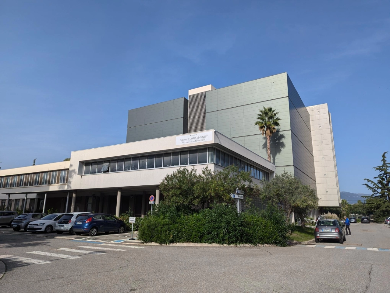 Illustration: Extension des archives départementales, création d'un data center et d'un parking souterrain au sein du CADAM (Nice) - Marché MGP 